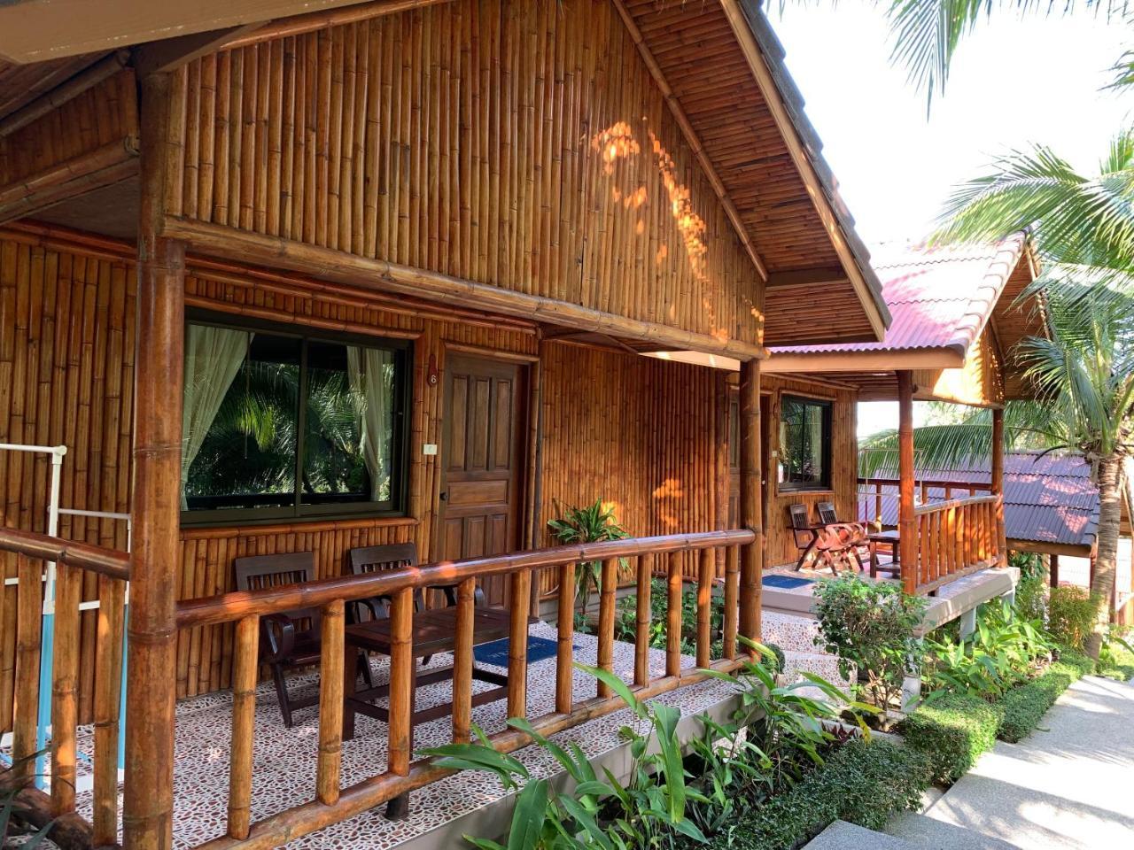 The Fisherman'S Chalet Natien Beach  Экстерьер фото