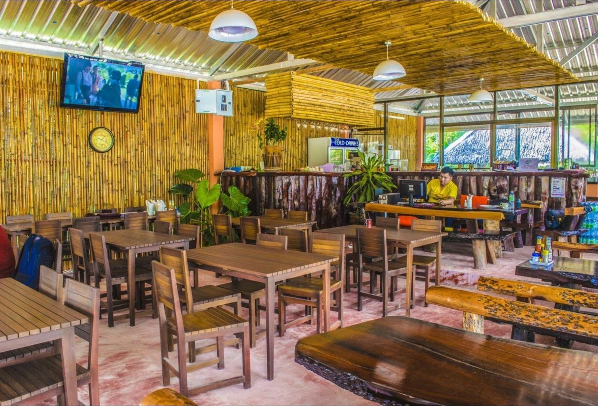 The Fisherman'S Chalet Natien Beach  Экстерьер фото
